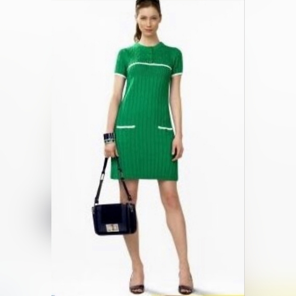 Banana Republic Dresses & Skirts - 💚Banana Republic💚 - Green/White Knit Sweater Dress